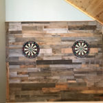 reclaimed pallet wood wall