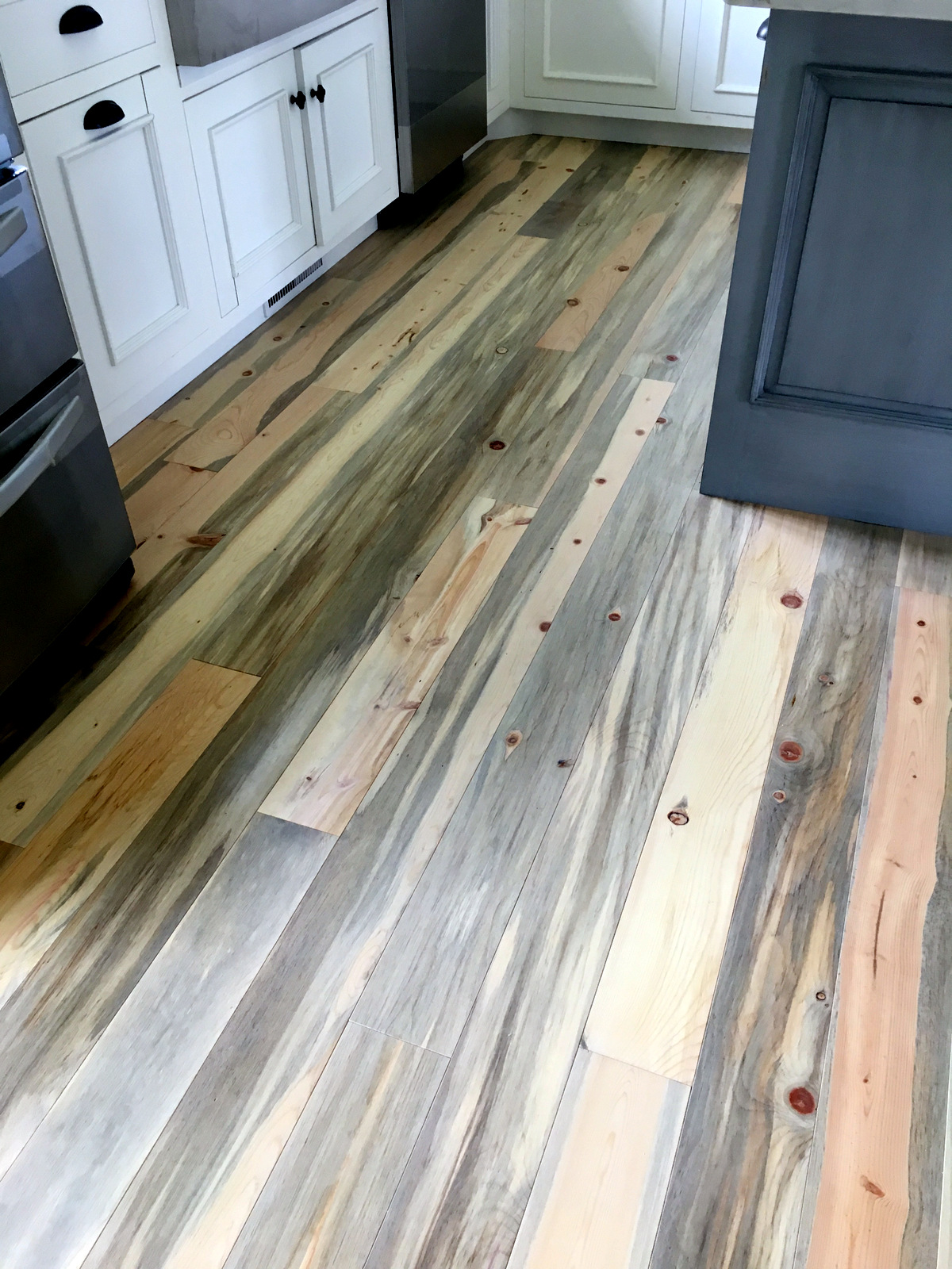 Beetle Kill Pine Flooring For Blue Stain