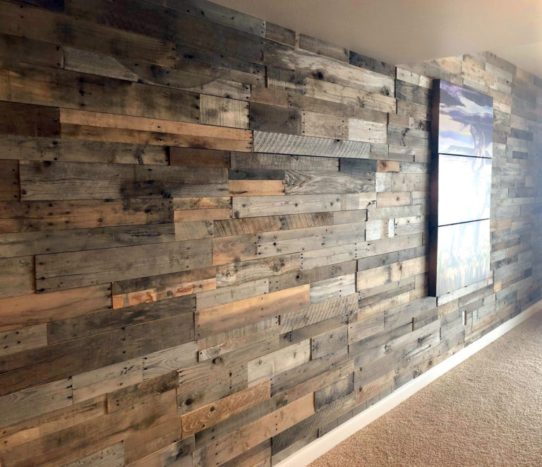 reclaimed pallet wood accent wall