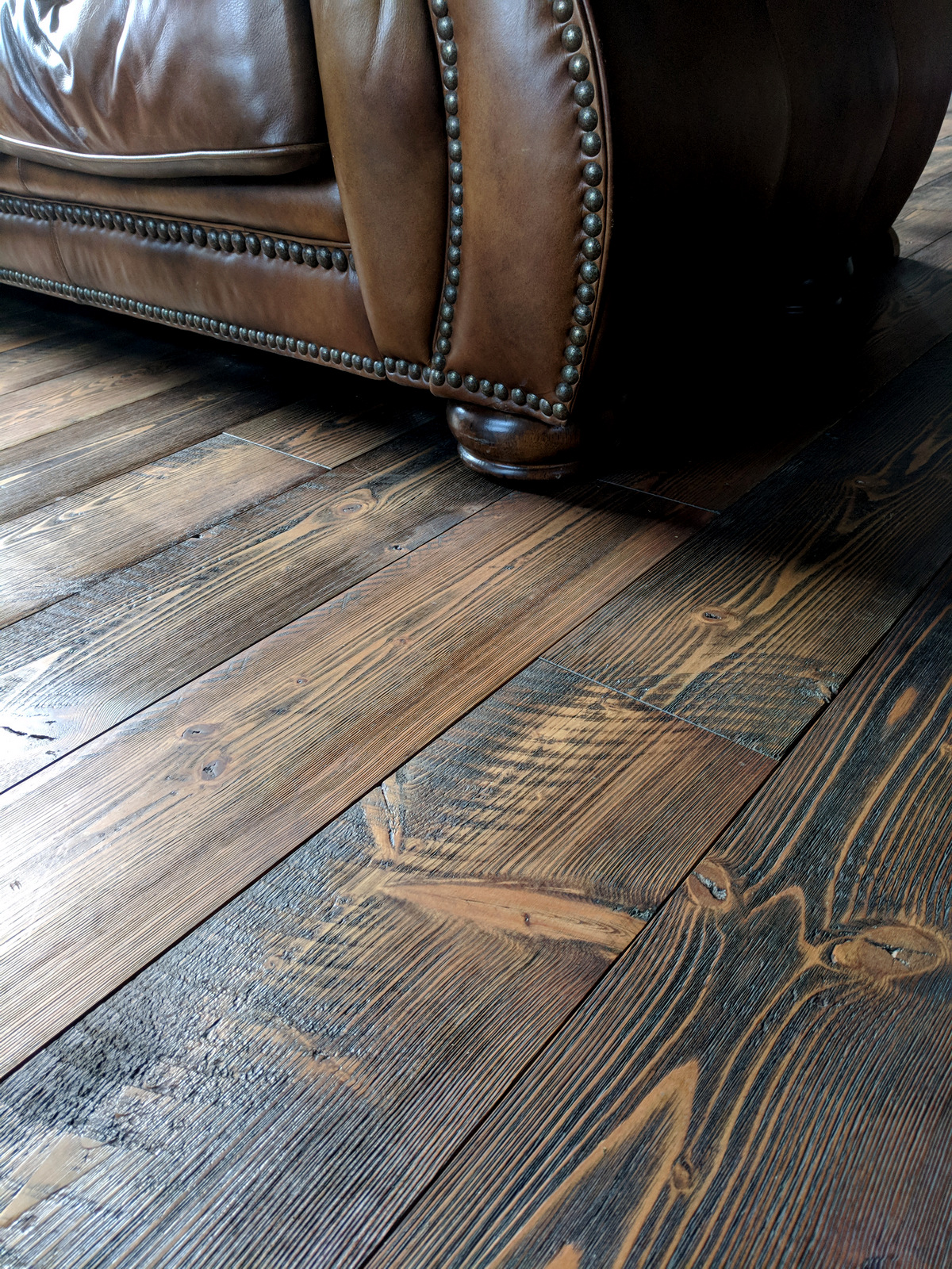 Circular Sawn Douglas Fir Wood Floors, Rough Hewn Laminate Flooring