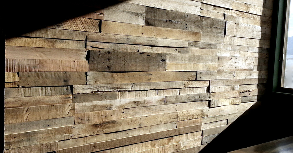 Believe Sustainable Reclaimed Pallet Wood Sign 