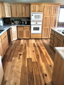 Hickory heartwood versus sapwood